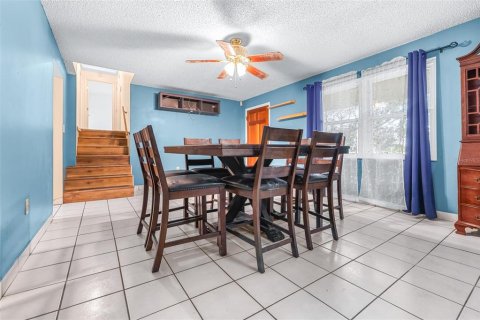 House in Avon Park, Florida 4 bedrooms, 197.32 sq.m. № 2427080 - photo 10