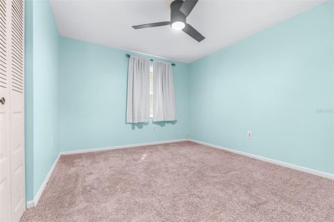 House in Avon Park, Florida 4 bedrooms, 197.32 sq.m. № 2427080 - photo 26