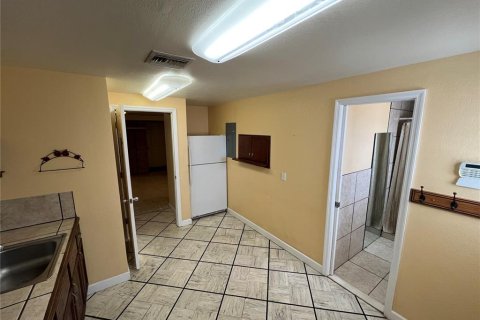Commercial property in Avon Park, Florida 139.73 sq.m. № 2214685 - photo 11