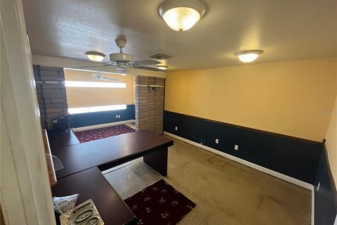 Commercial property in Avon Park, Florida 139.73 sq.m. № 2214685 - photo 6