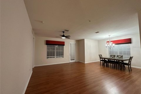 Condo in Orlando, Florida, 3 bedrooms  № 2205731 - photo 6