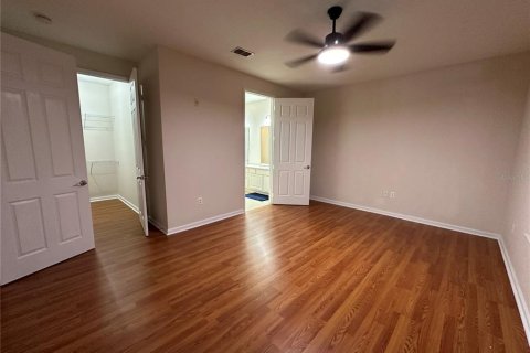Condo in Orlando, Florida, 3 bedrooms  № 2205731 - photo 23