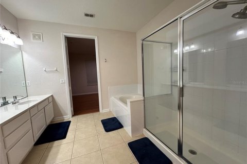 Condo in Orlando, Florida, 3 bedrooms  № 2205731 - photo 19