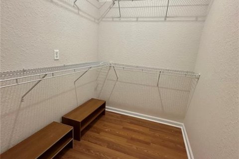 Condo in Orlando, Florida, 3 bedrooms  № 2205731 - photo 24