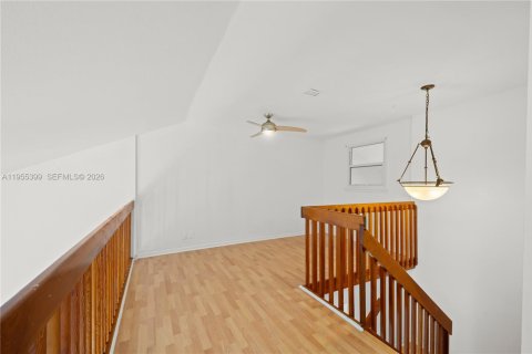 Купить виллу или дом в Купер-Сити, Флорида 5 комнат, 240.25м2, № 2010542 - фото 15