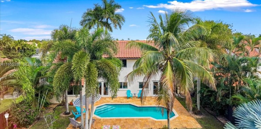 Дом в Купер-Сити, Флорида 5 комнат, 240.25м2 № 2010542