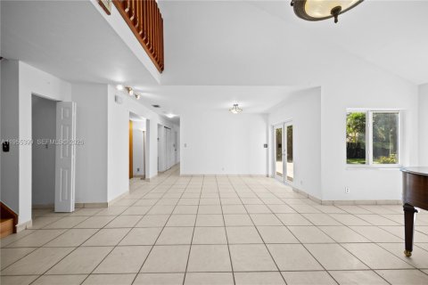 Купить виллу или дом в Купер-Сити, Флорида 5 комнат, 240.25м2, № 2010542 - фото 22