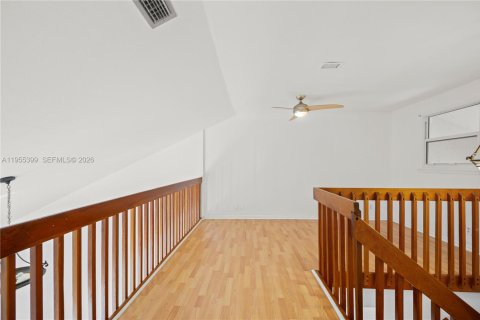 Купить виллу или дом в Купер-Сити, Флорида 5 комнат, 240.25м2, № 2010542 - фото 16