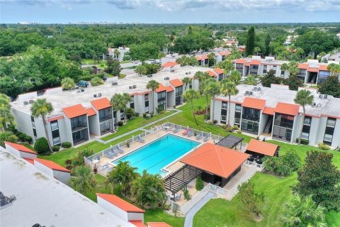 Condo in Sarasota, Florida, 2 bedrooms № 2226661 - photo 2