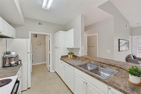 Купить кондоминиум в Орландо, Флорида 3 комнаты, 99.68м2, № 2093821 - фото 29