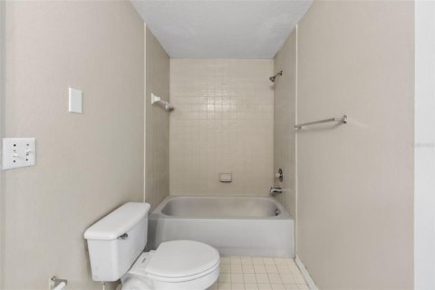 Купить кондоминиум в Орландо, Флорида 3 комнаты, 99.68м2, № 2093821 - фото 18