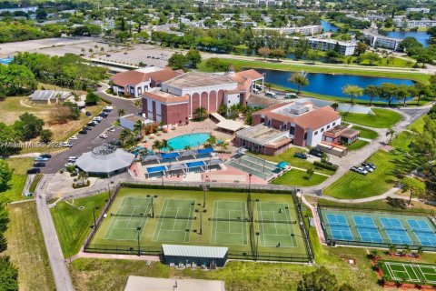 Condo in Deerfield Beach, Florida, 1 bedroom  № 2194949 - photo 20