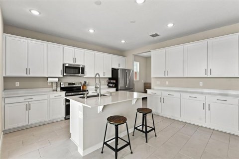 Casa en venta en Lake Alfred, Florida, 5 dormitorios, 281.49 m2 № 2220467 - foto 19