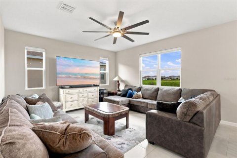 Casa en venta en Lake Alfred, Florida, 5 dormitorios, 281.49 m2 № 2220467 - foto 12
