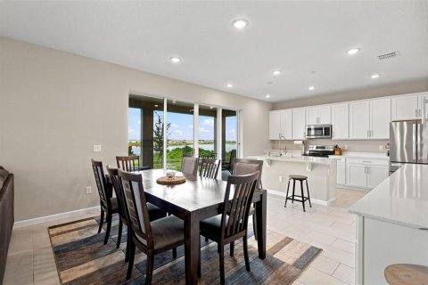 Casa en venta en Lake Alfred, Florida, 5 dormitorios, 281.49 m2 № 2220467 - foto 16