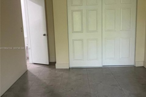 Condo in Homestead, Florida, 2 bedrooms  № 2026575 - photo 28