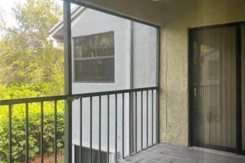 Condo in Homestead, Florida, 2 bedrooms  № 2026575 - photo 17