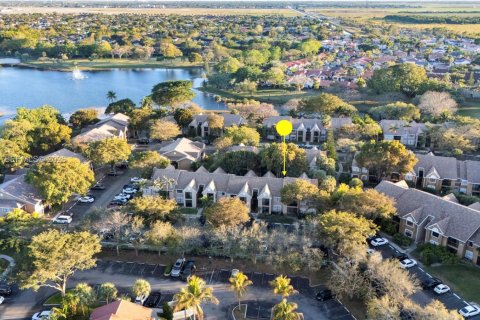 Condo in Miami, Florida, 1 bedroom  № 2066099 - photo 30