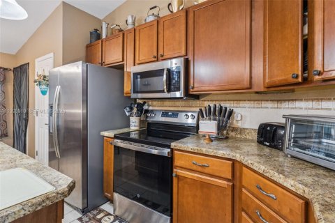 Casa en venta en Williston, Florida, 4 dormitorios, 228.08 m2 № 2056302 - foto 17