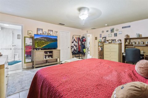 Casa en venta en Williston, Florida, 4 dormitorios, 228.08 m2 № 2056302 - foto 24