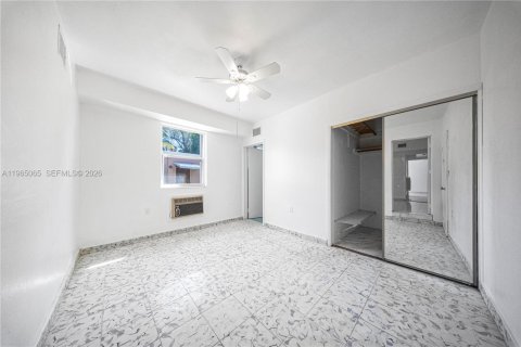 Casa en venta en Miami, Florida, 3 dormitorios, 152.82 m2 № 2026896 - foto 13