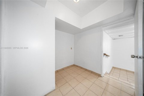 Casa en venta en Miami, Florida, 3 dormitorios, 152.82 m2 № 2026896 - foto 18
