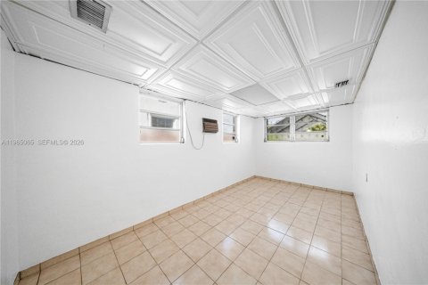 Casa en venta en Miami, Florida, 3 dormitorios, 152.82 m2 № 2026896 - foto 19