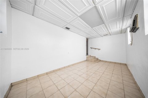 Casa en venta en Miami, Florida, 3 dormitorios, 152.82 m2 № 2026896 - foto 20