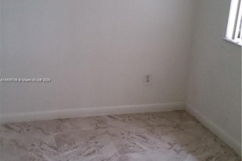 Condominio en alquiler en Hollywood, Florida, 1 dormitorio, 41.81 m2 № 1937366 - foto 5