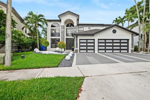 House in Miramar, Florida 6 bedrooms, 332.5 sq.m. № 1978903