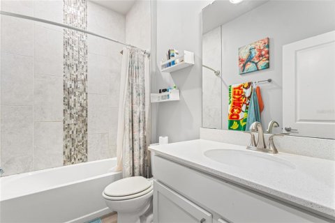 Casa en venta en Orlando, Florida, 4 dormitorios, 213.21 m2 № 1873586 - foto 24