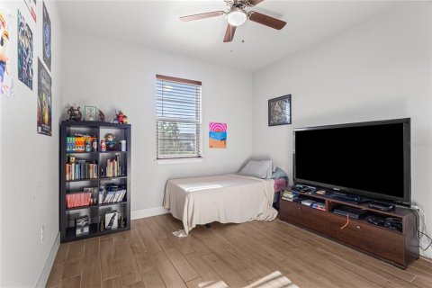 Casa en venta en Orlando, Florida, 4 dormitorios, 213.21 m2 № 1873586 - foto 15