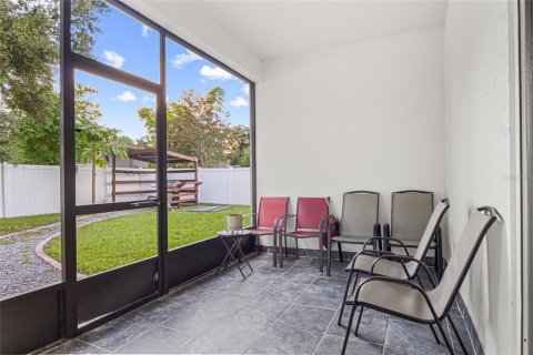 Casa en venta en Orlando, Florida, 4 dormitorios, 213.21 m2 № 1873586 - foto 27