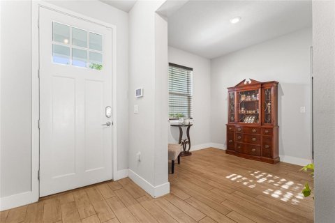 Casa en venta en Orlando, Florida, 4 dormitorios, 213.21 m2 № 1873586 - foto 3