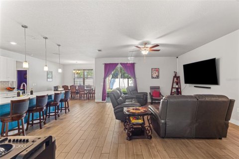 Casa en venta en Orlando, Florida, 4 dormitorios, 213.21 m2 № 1873586 - foto 13