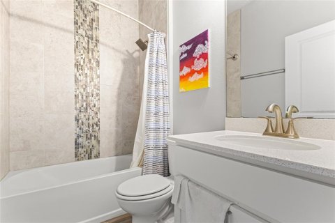 Casa en venta en Orlando, Florida, 4 dormitorios, 213.21 m2 № 1873586 - foto 16