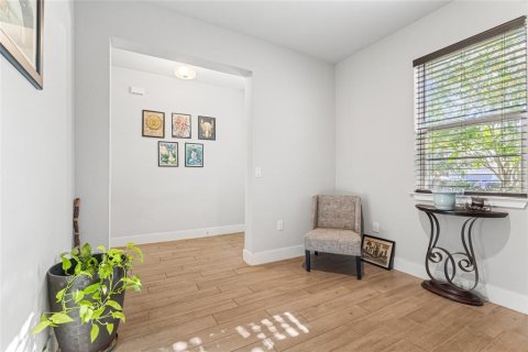 Casa en venta en Orlando, Florida, 4 dormitorios, 213.21 m2 № 1873586 - foto 4