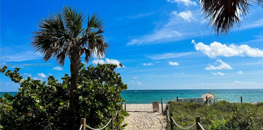 Appartement à Miami Beach, Floride 2 chambres, 126.35 m2 № 1859854