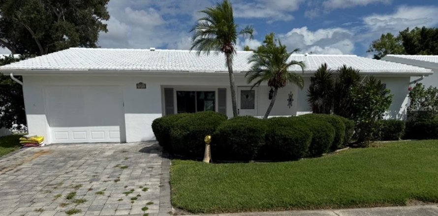 Condo in Pinellas Park, Florida, 3 bedrooms № 2229828