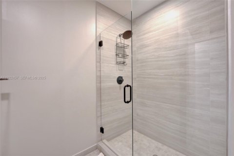 Condominio en venta en Miami Beach, Florida, 1 dormitorio № 1976458 - foto 6