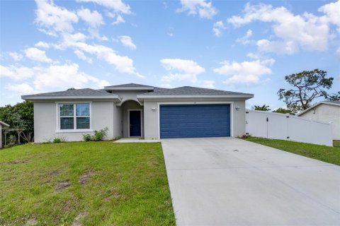 House in Palm Bay, Florida 4 bedrooms, 167.22 sq.m. № 1733899 - photo 4