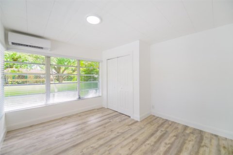 Villa ou maison à vendre à Coral Gables, Floride: 3 chambres, 146.32 m2 № 2064609 - photo 18
