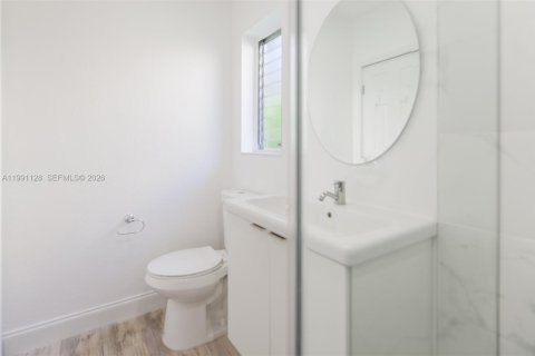 Villa ou maison à vendre à Coral Gables, Floride: 3 chambres, 146.32 m2 № 2064609 - photo 24