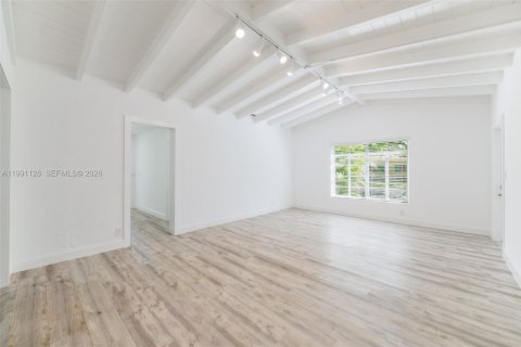 Villa ou maison à vendre à Coral Gables, Floride: 3 chambres, 146.32 m2 № 2064609 - photo 7