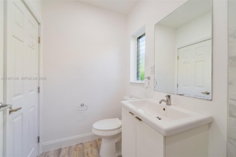 Villa ou maison à vendre à Coral Gables, Floride: 3 chambres, 146.32 m2 № 2064609 - photo 30