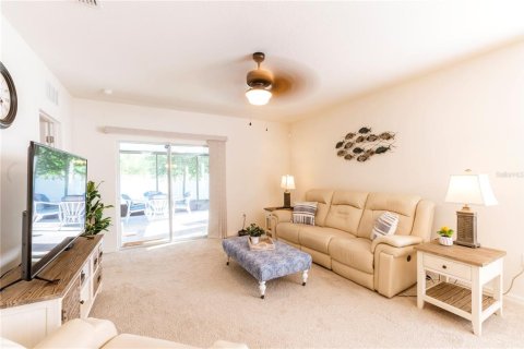 Casa en venta en New Smyrna Beach, Florida, 3 dormitorios, 158.96 m2 № 1747427 - foto 11