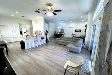 Casa en venta en Weston, Florida, 4 dormitorios, 180.42 m2 № 1596950 - foto 10