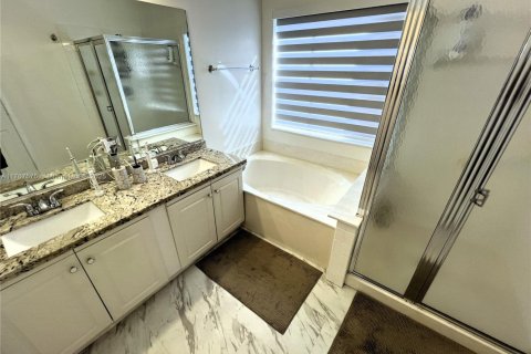 Casa en venta en Weston, Florida, 4 dormitorios, 180.42 m2 № 1596950 - foto 20
