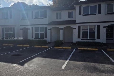 Купить таунхаус в Майами, Флорида 2 спальни, 104.05м2, № 2044143 - фото 6