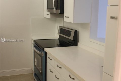 Condominio en venta en Key Biscayne, Florida, 2 dormitorios, 159.79 m2 № 2019967 - foto 12